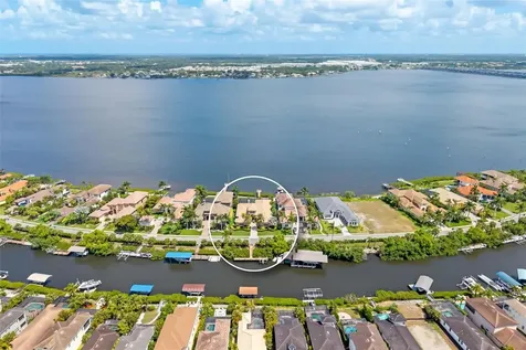 4015 Hawk Island Drive Bradenton FL 34208