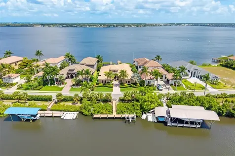 4015 Hawk Island Drive Bradenton FL 34208