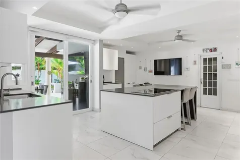 228 Calle Bellisima San Juan PR 00927