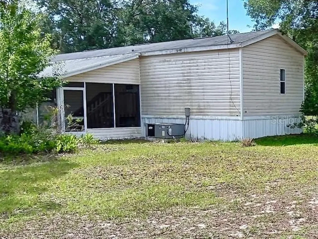 17749 SE 156th Place Road Weirsdale FL 32195