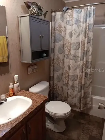 17749 SE 156th Place Road Weirsdale FL 32195