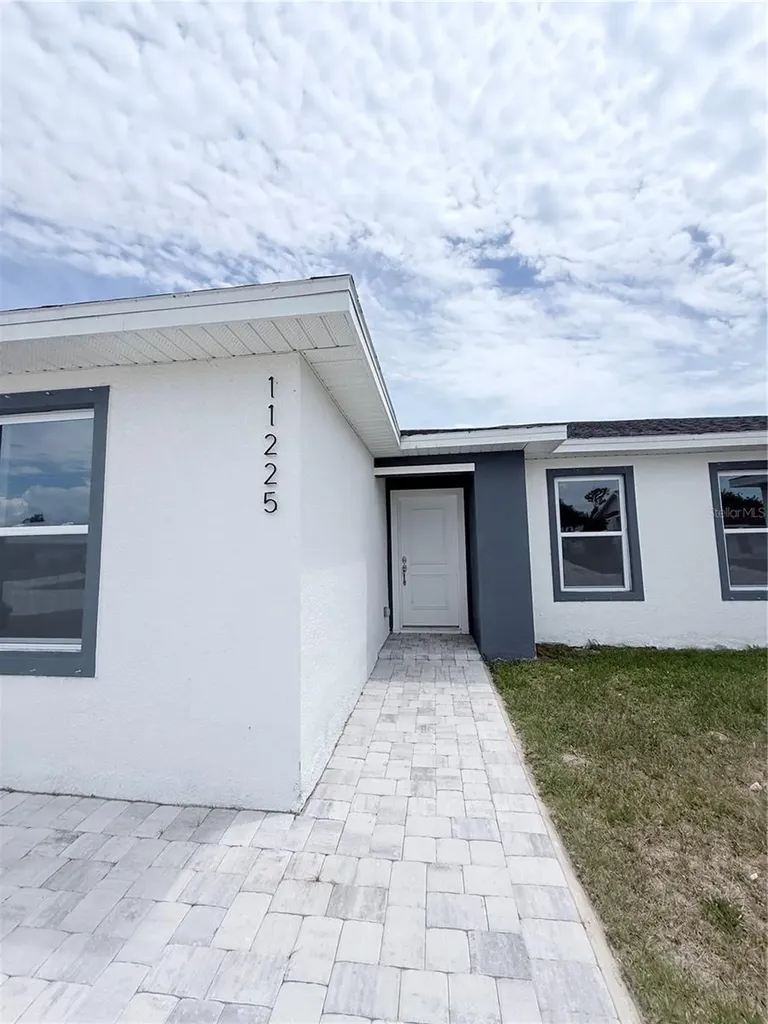 11225 Pendleton Avenue Englewood FL 34224