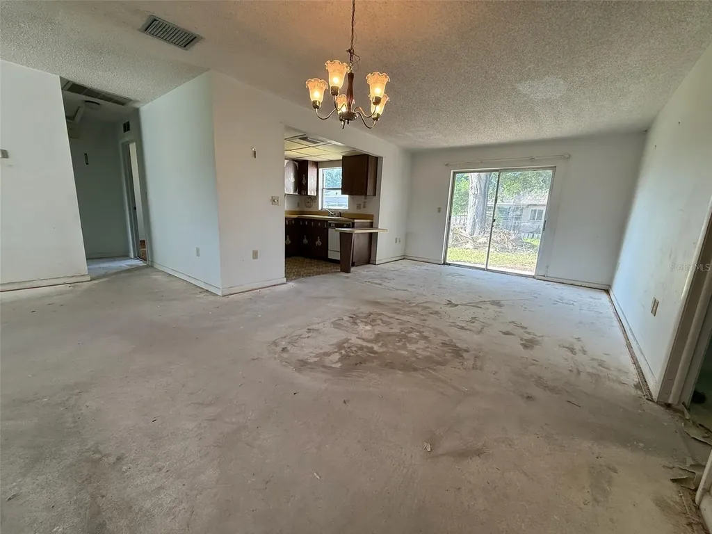 7026 68th Avenue N Pinellas Park FL 33781