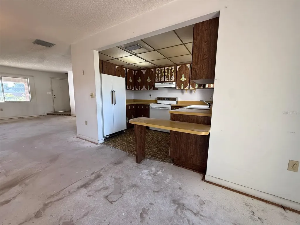 7026 68th Avenue N Pinellas Park FL 33781