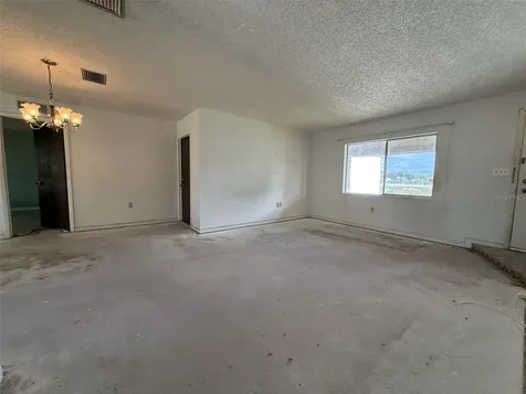 7026 68th Avenue N Pinellas Park FL 33781