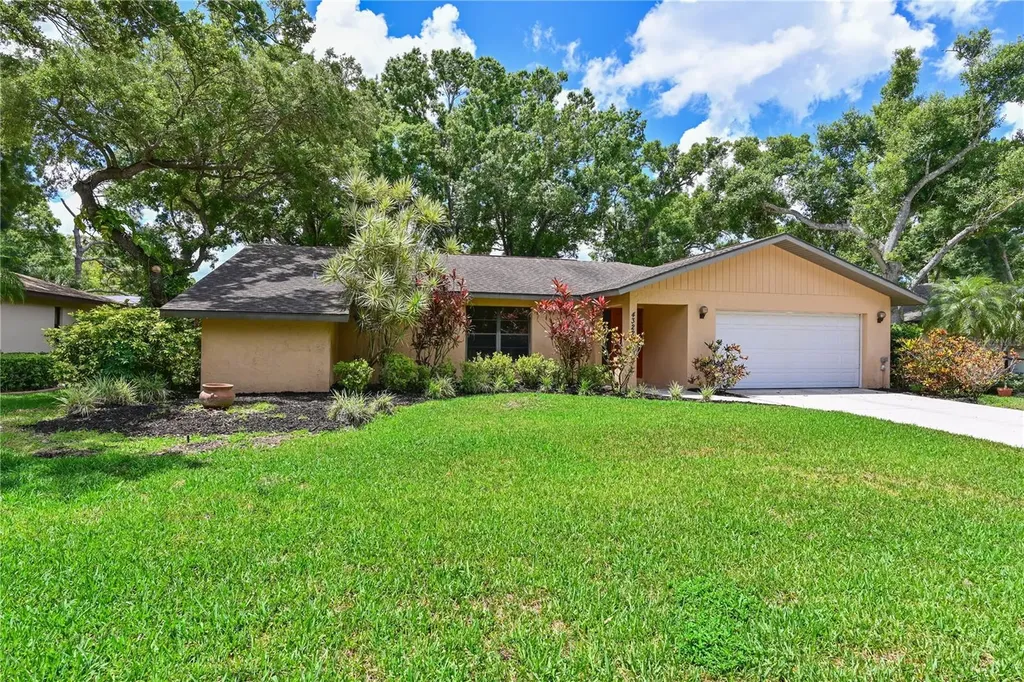 4322 Pasadena Court Sarasota FL 34233
