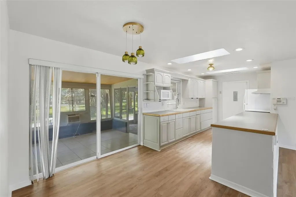 11626 75th Avenue Seminole FL 33772