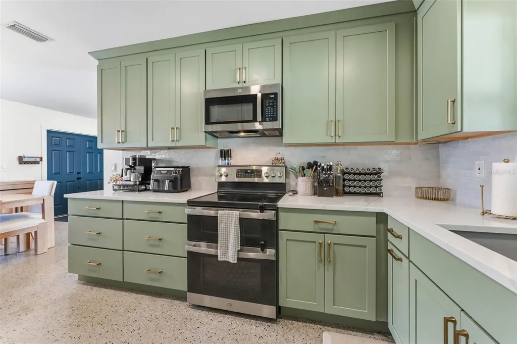 4810 Arrowwood Drive Tampa FL 33615