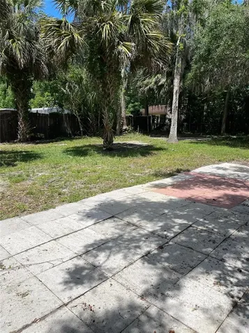 1139 Woodside Drive Daytona Beach FL 32117
