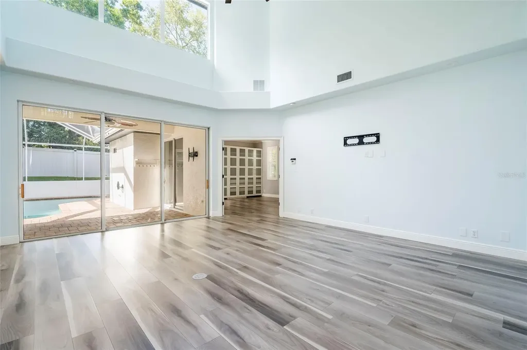 2348 Messenger Circle Safety Harbor FL 34695