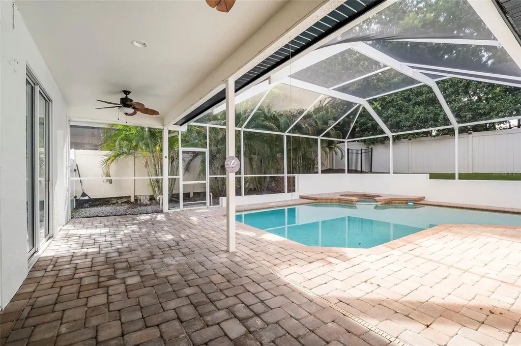 2348 Messenger Circle Safety Harbor FL 34695