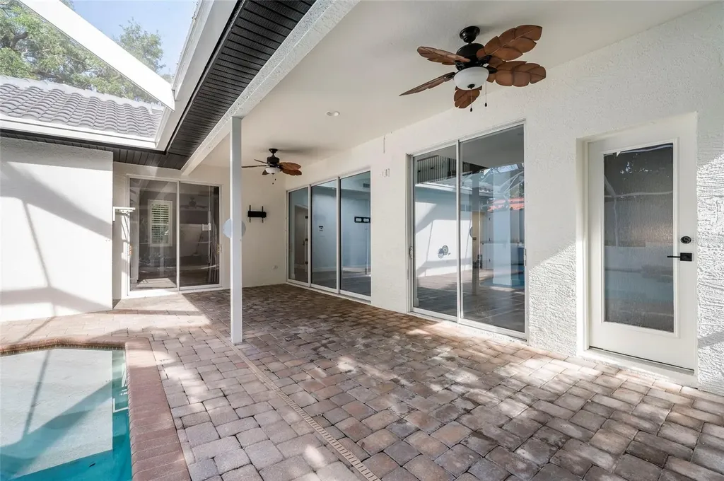 2348 Messenger Circle Safety Harbor FL 34695