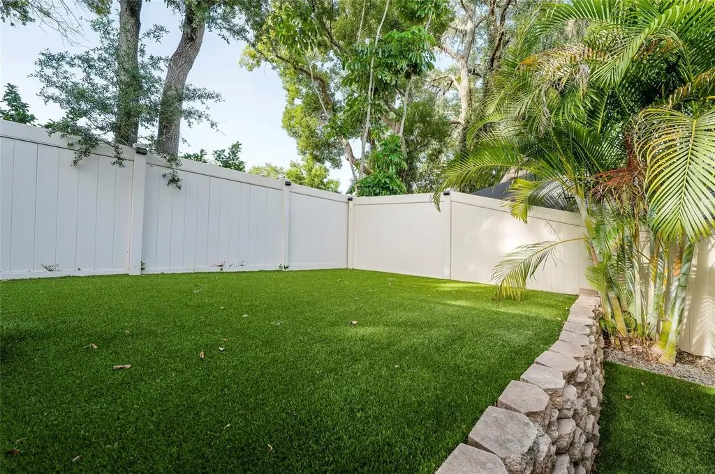 2348 Messenger Circle Safety Harbor FL 34695
