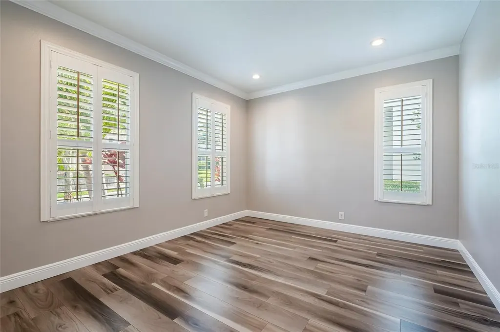 2348 Messenger Circle Safety Harbor FL 34695