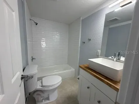 3411 E Lambright Street Tampa FL 33610
