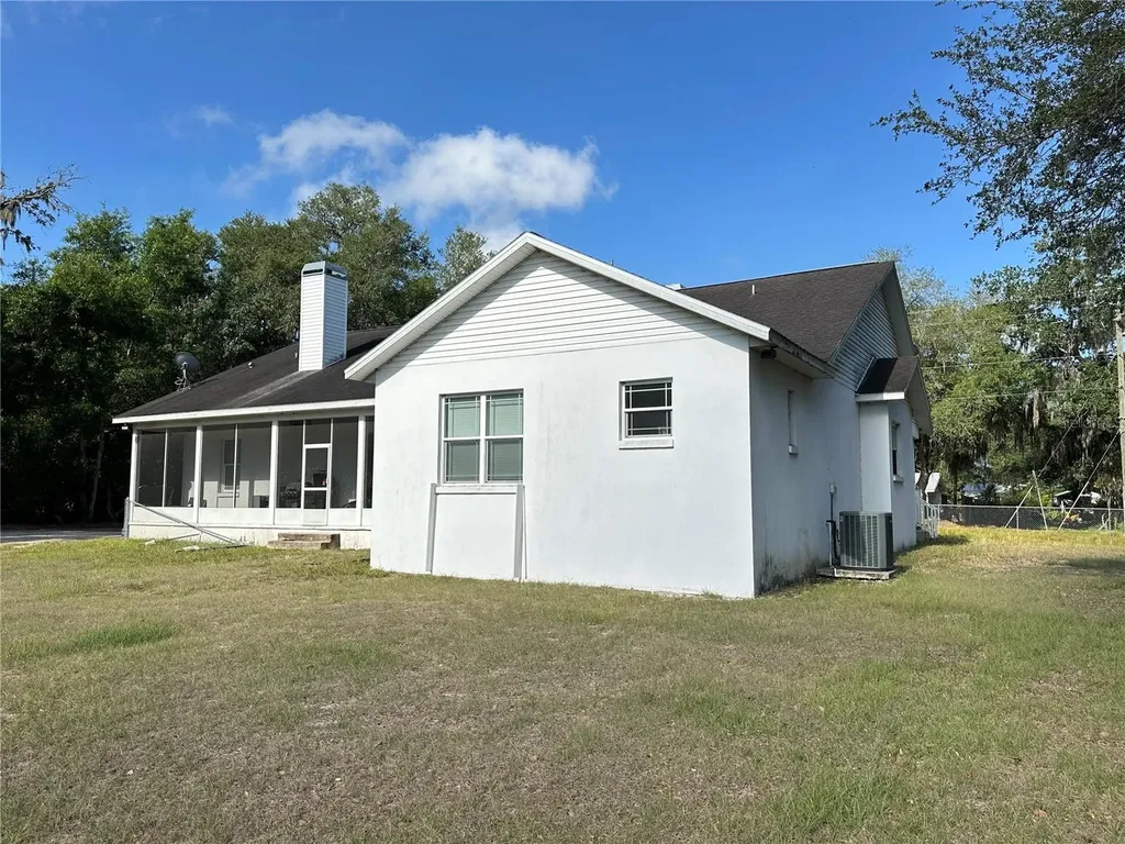3002 Young Road Plant City FL 33565