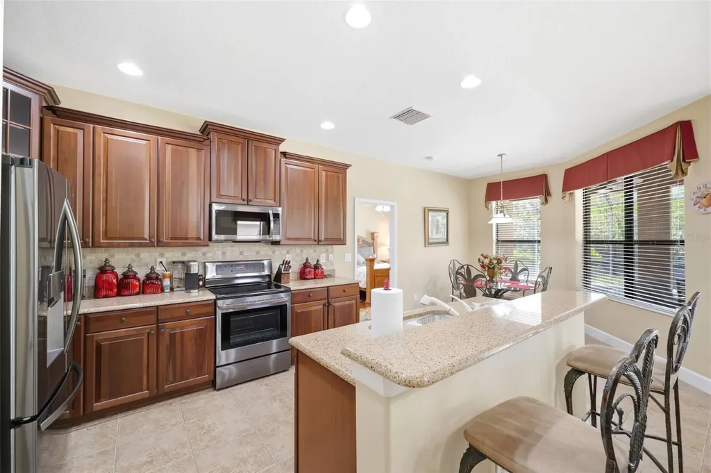107 Silver Falls Dr Drive Apollo Beach FL 33572