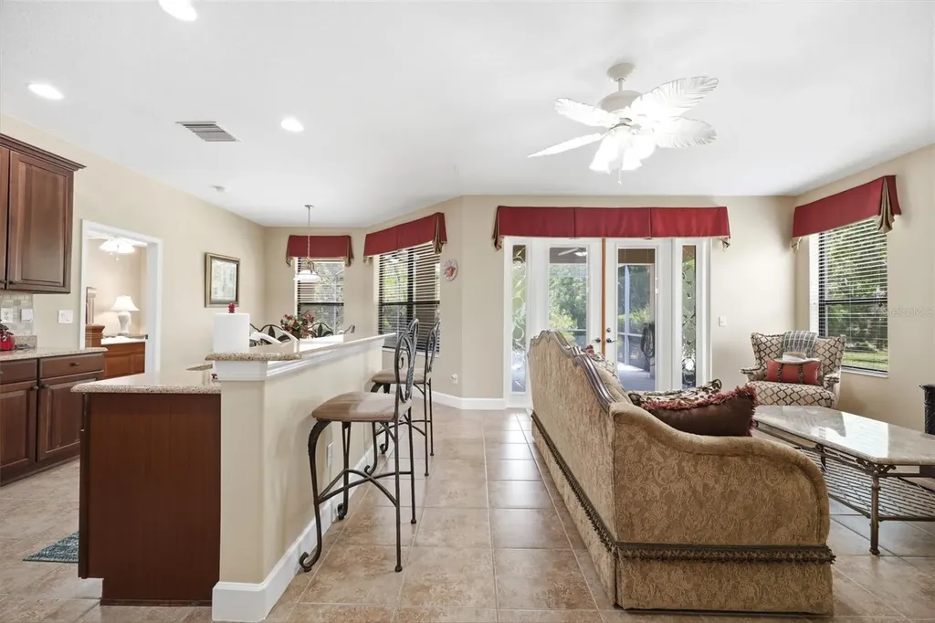 107 Silver Falls Dr Drive Apollo Beach FL 33572