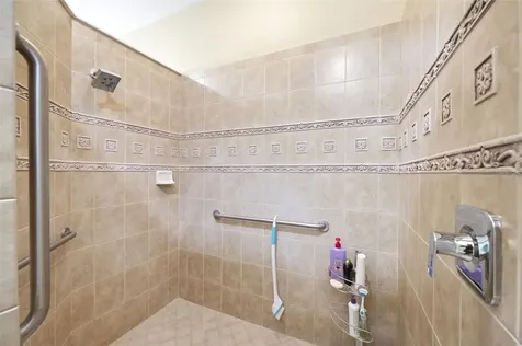 107 Silver Falls Dr Drive Apollo Beach FL 33572
