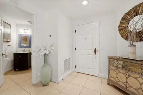 100 Central Avenue Sarasota FL 34236