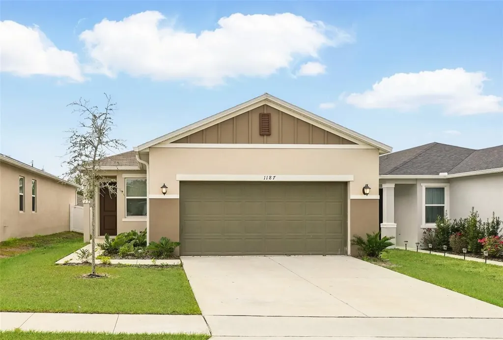 1187 Papaya Circle Davenport FL 33897