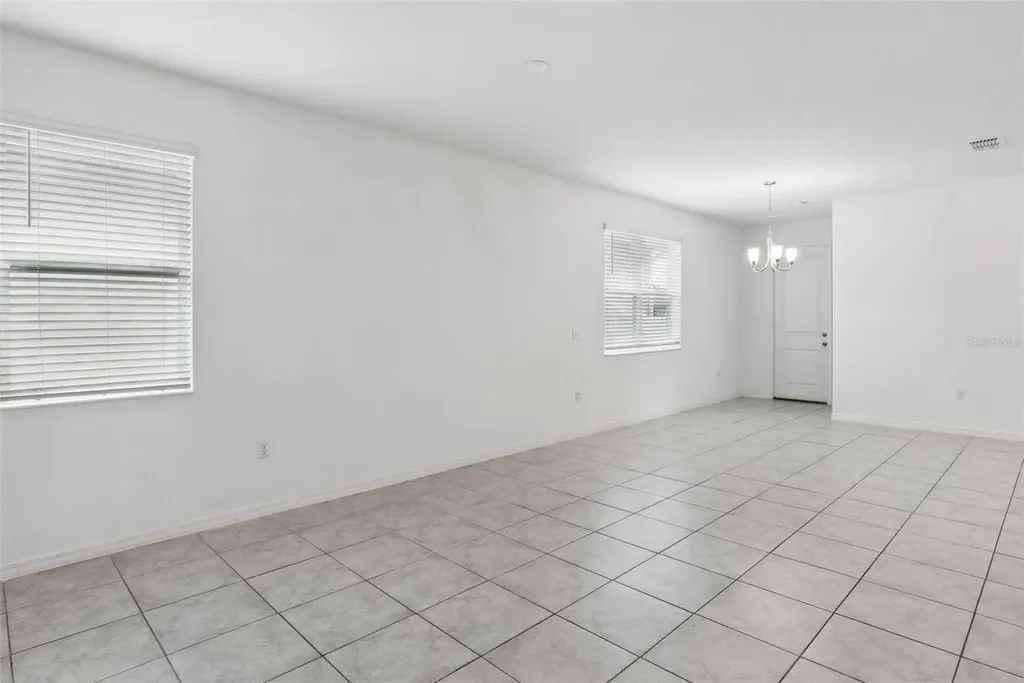 1187 Papaya Circle Davenport FL 33897