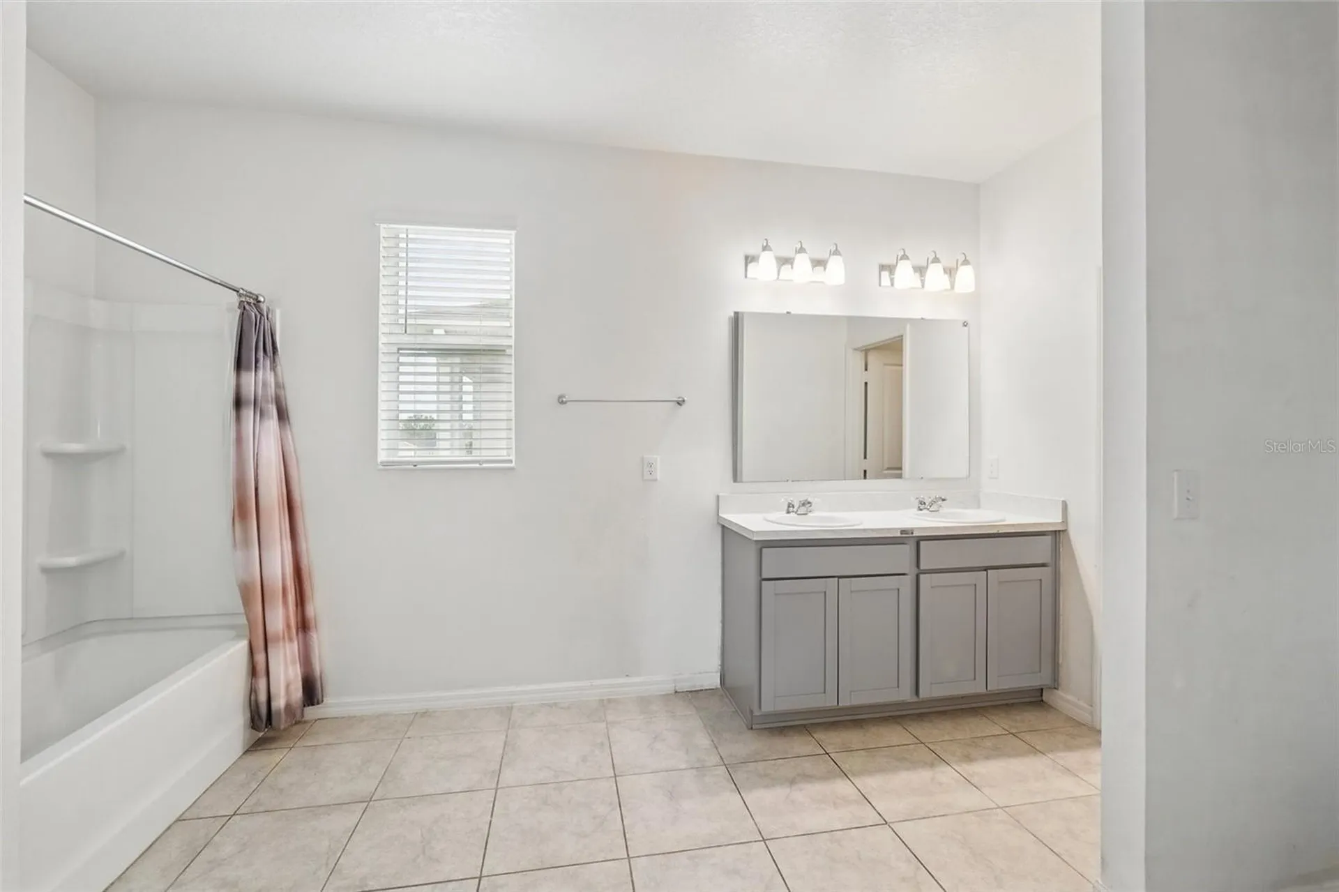 1187 Papaya Circle Davenport FL 33897