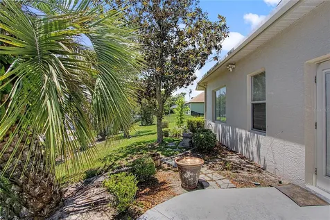 2114 SE 25th Loop Ocala FL 34471