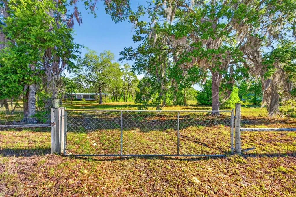 11751 NE 116th Street Archer FL 32618