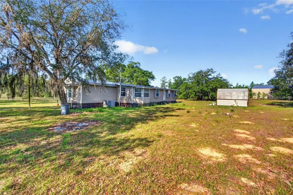 11751 NE 116th Street Archer FL 32618