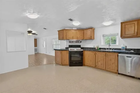 11751 NE 116th Street Archer FL 32618
