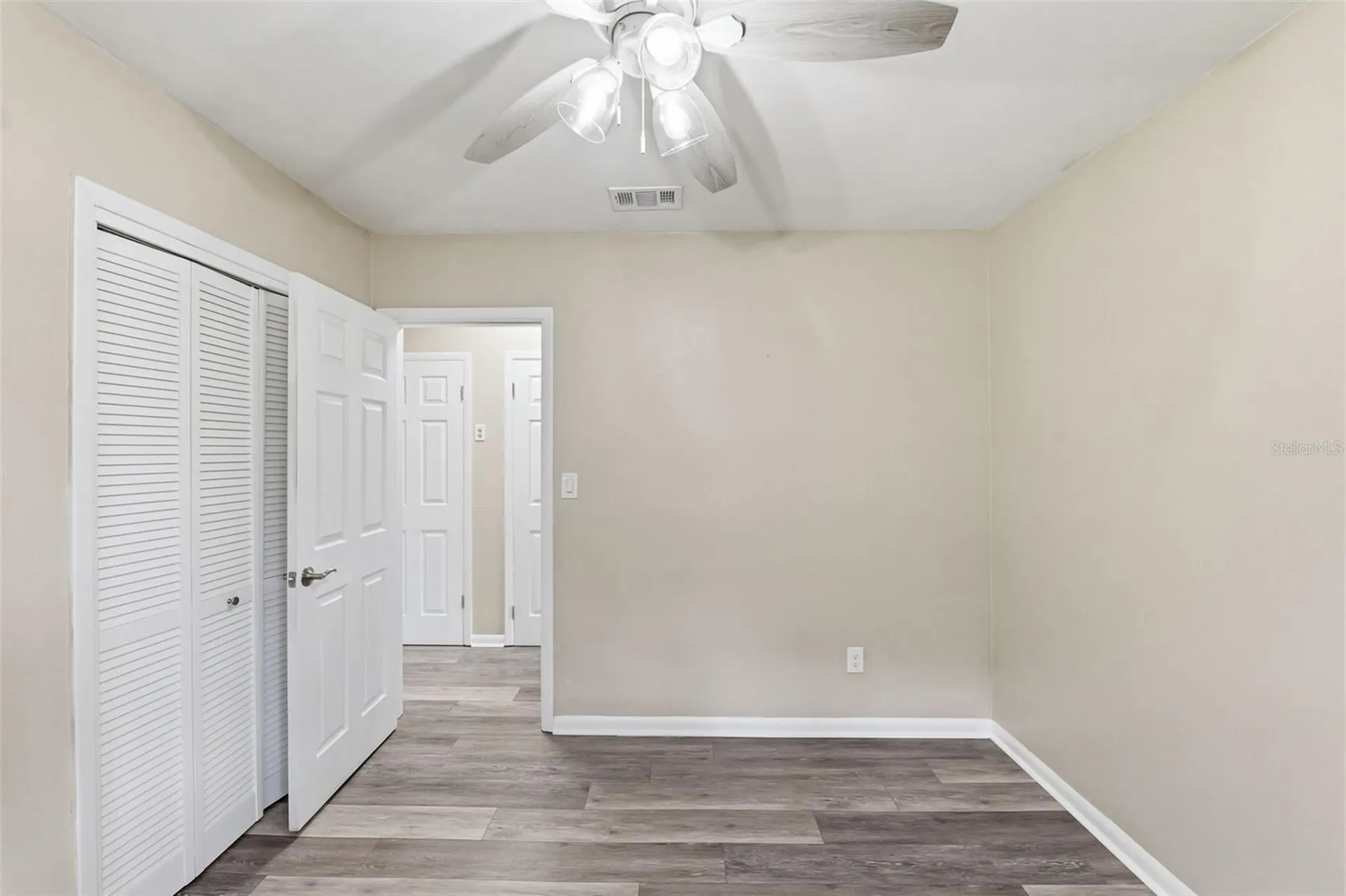 7815 Pine Hill Drive Tampa FL 33617