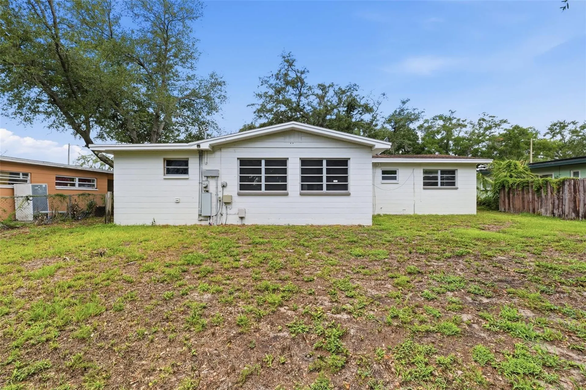 7815 Pine Hill Drive Tampa FL 33617