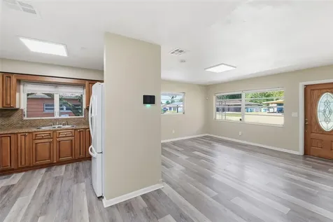 7815 Pine Hill Drive Tampa FL 33617