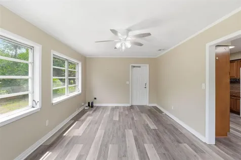 7815 Pine Hill Drive Tampa FL 33617