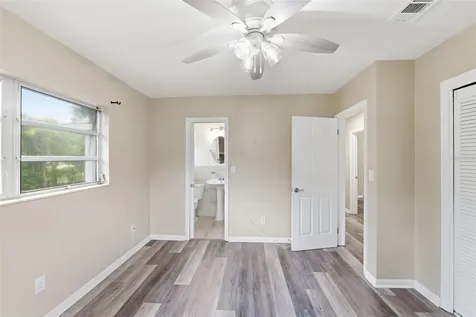 7815 Pine Hill Drive Tampa FL 33617