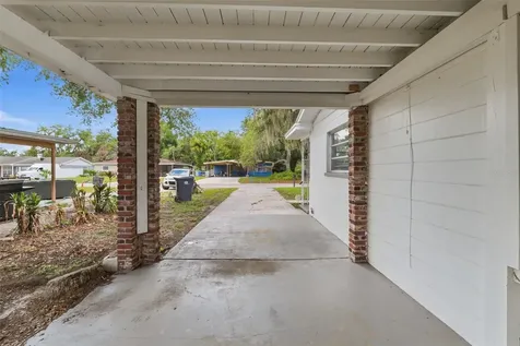 7815 Pine Hill Drive Tampa FL 33617