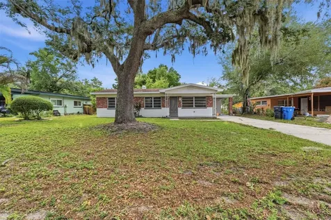 7815 Pine Hill Drive Tampa FL 33617