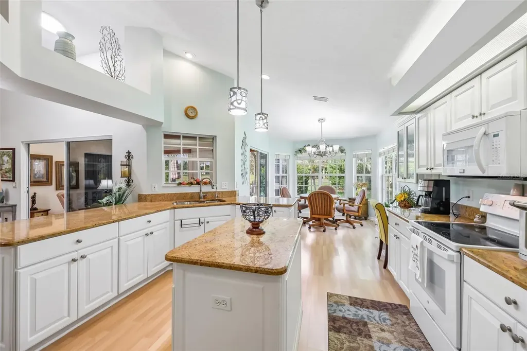 623 Juniper Way Tavares FL 32778