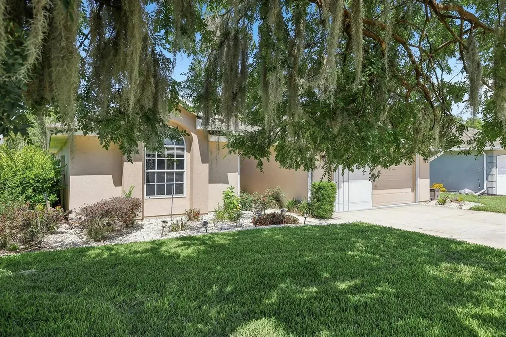 623 Juniper Way Tavares FL 32778