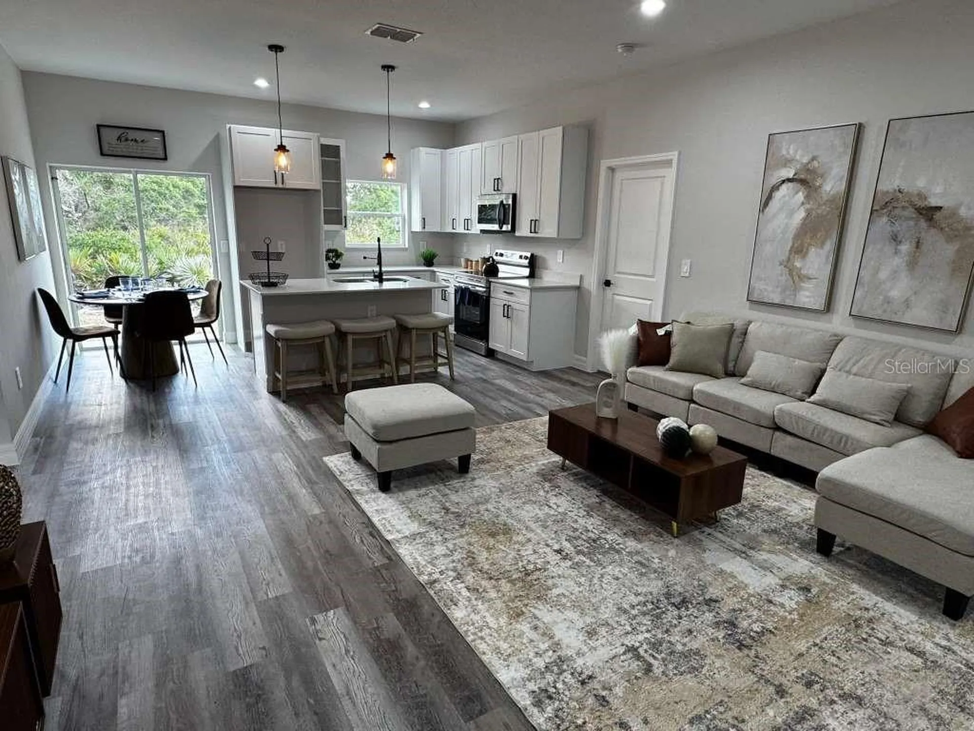 300 Caspian Tern Avenue Sebring FL 33870