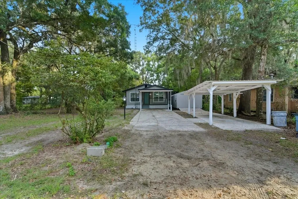 21445 SE 64th Avenue Hawthorne FL 32640