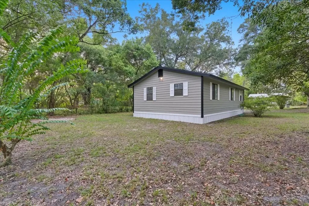 21445 SE 64th Avenue Hawthorne FL 32640