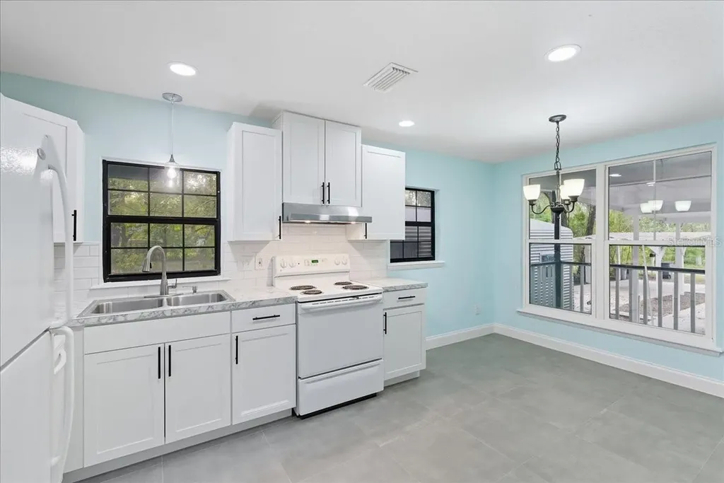 21445 SE 64th Avenue Hawthorne FL 32640