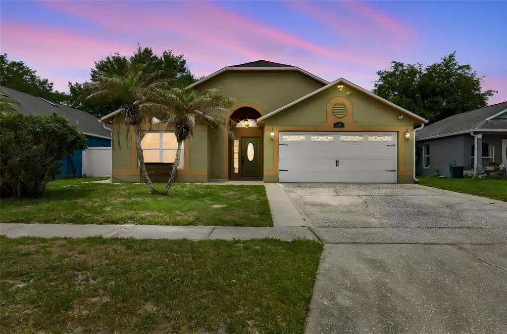 1008 Old Barn Road Orlando FL 32825