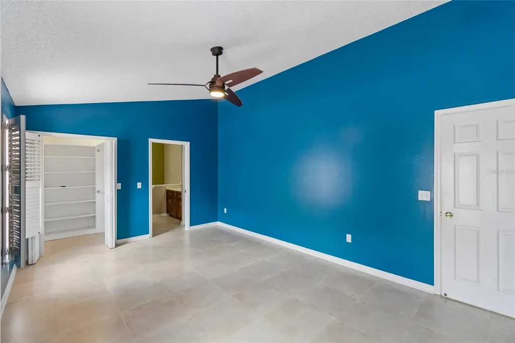 1008 Old Barn Road Orlando FL 32825