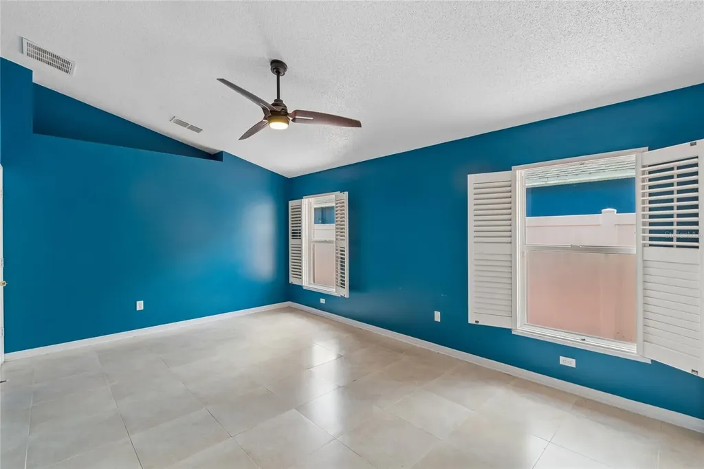 1008 Old Barn Road Orlando FL 32825
