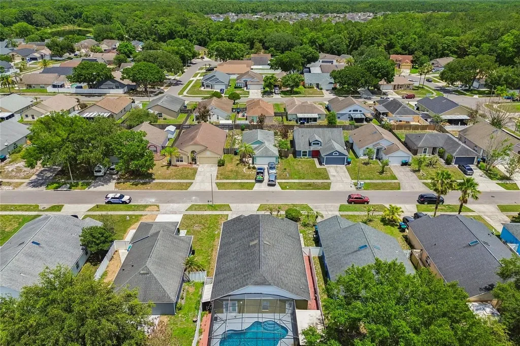 1008 Old Barn Road Orlando FL 32825