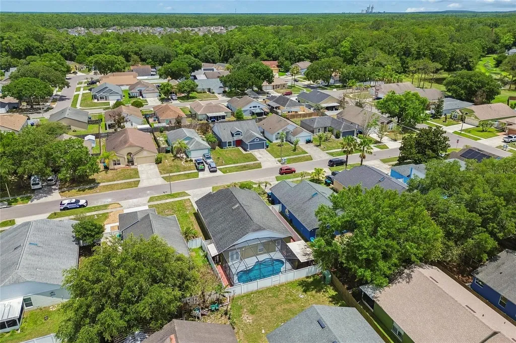 1008 Old Barn Road Orlando FL 32825