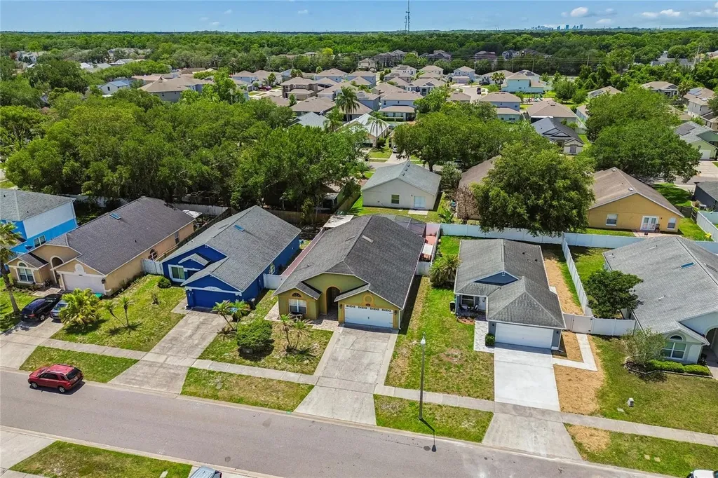 1008 Old Barn Road Orlando FL 32825